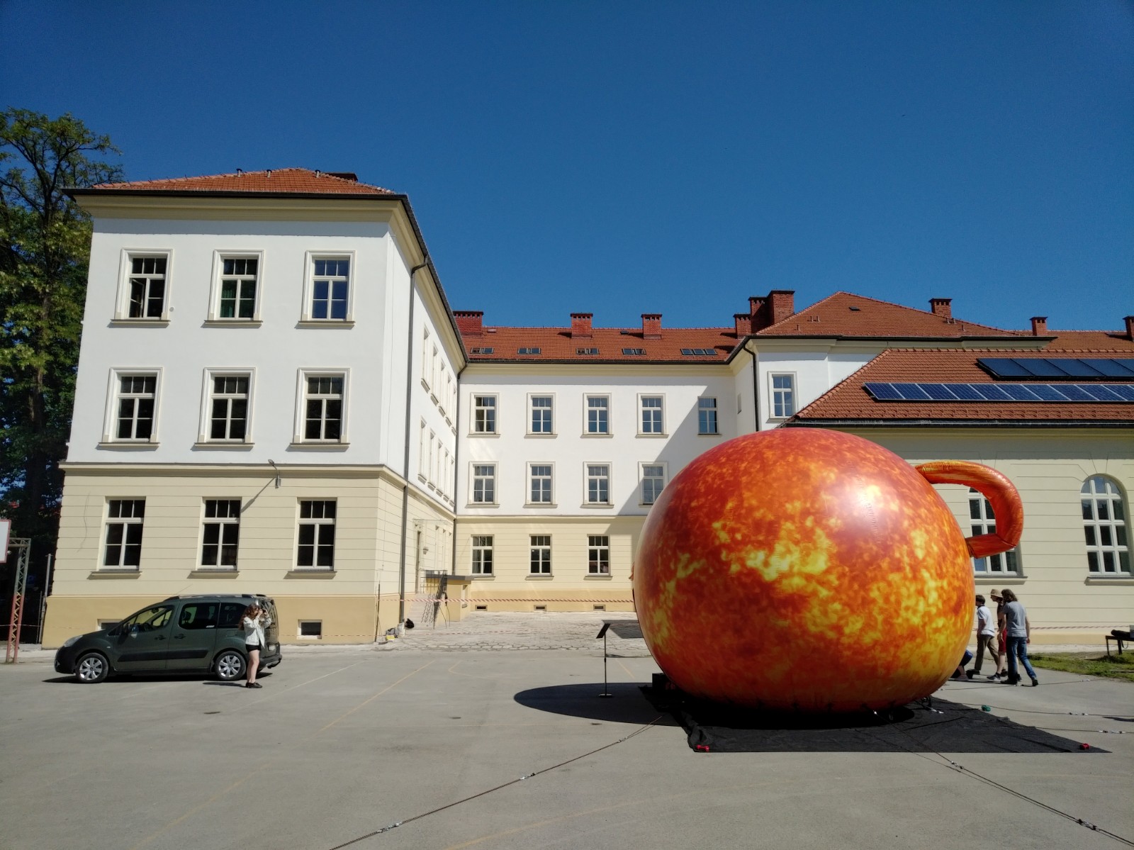 Model Słońca przy LO w Żywcu.